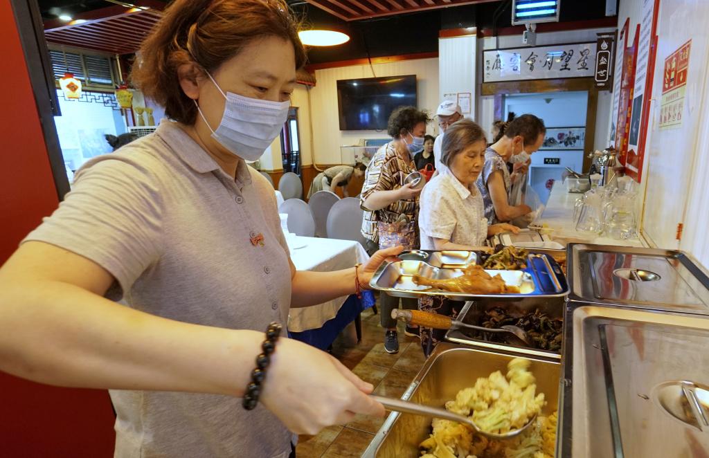 北京：社區老年人吃上“暖心飯”