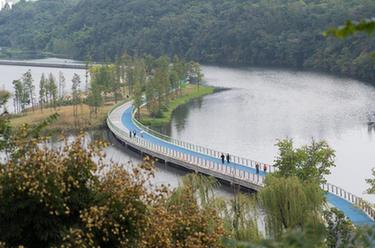 高質量發展調研行丨四川興隆湖：湖光瀲滟 產業拔節